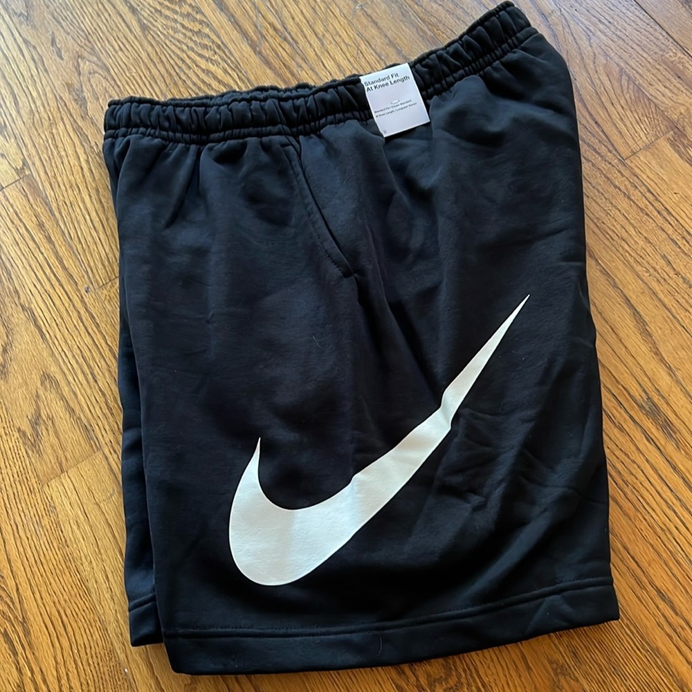 NWT Black NIKE Knee Length Sweatpants Cotton Shorts Size L and XL